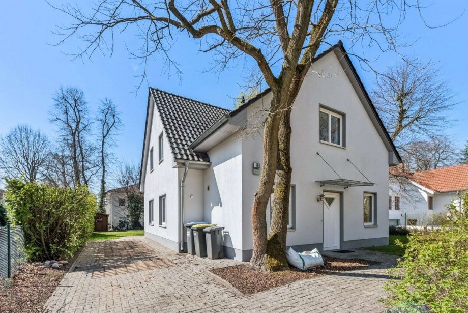 Stra�enansicht Einfamilienhaus Brieselang