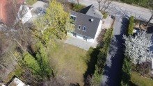 Drohnenbild Modernes und familienfreundliches Einfamilienhaus mit gro�em Garten