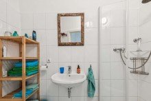Duschbad Attraktive 5,5-Zimmer-Maisonettewohnung mit Balkon in ruhiger Lage