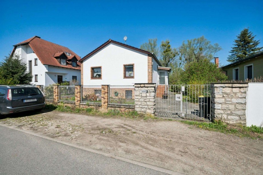 Stra�enansicht Einfamilienhaus Berlin