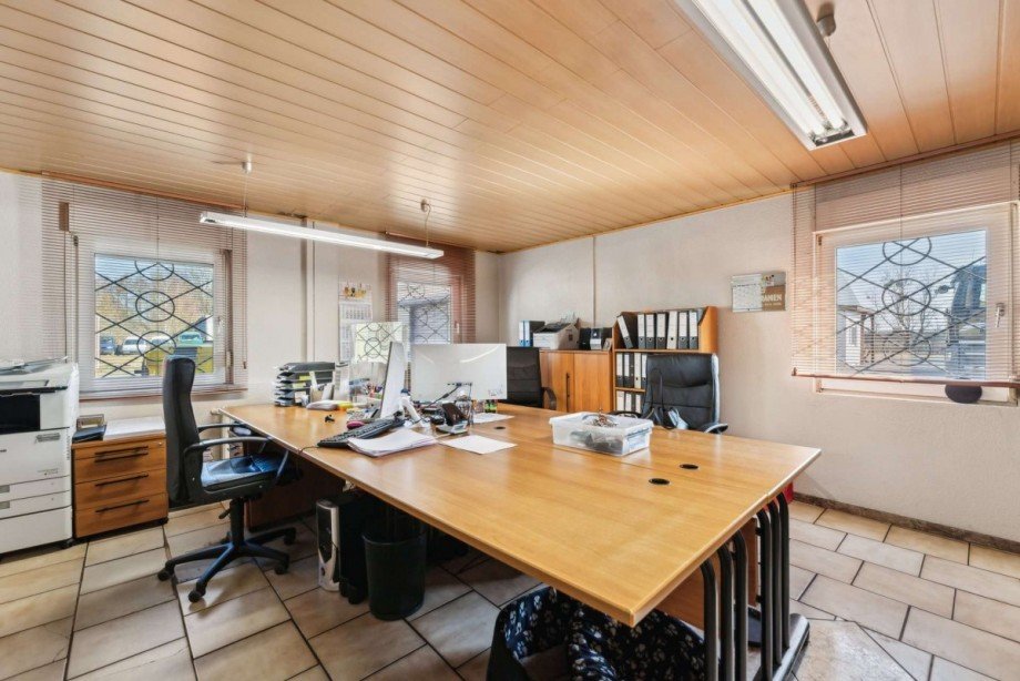 B�ro Halle / Lager / Produktion L�wenberger Land