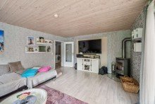 Wohnzimmer Familienfreundlicher Bungalow mit Pool in idyllischer Lage