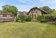 Gartenansicht Sch�nes Ein- bis Zweifamilienhaus von Weber mit Sauna, Garage und Vollkeller