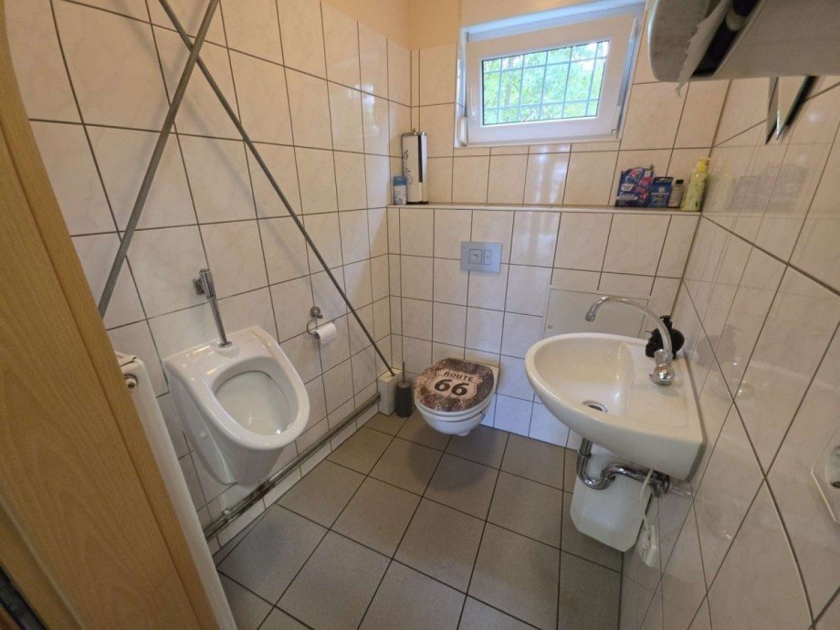 Kunden-WC Werkstatt Falkensee