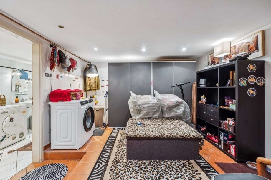 Zimmer im Keller Reihenendhaus Berlin