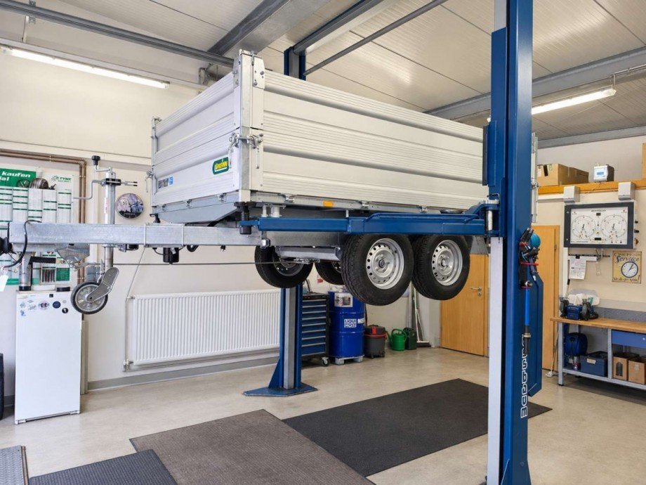 Hebeb�hne Werkstatt Falkensee