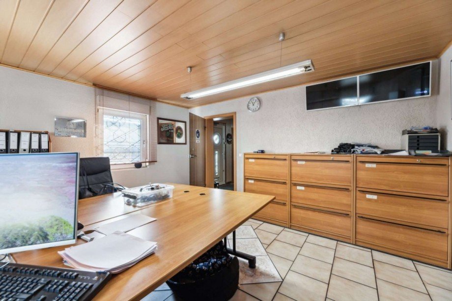 B�ro Halle / Lager / Produktion L�wenberger Land