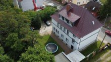 Drohnenbild Vollvermietetes und saniertes Mehrfamilienhaus mit Vollkeller