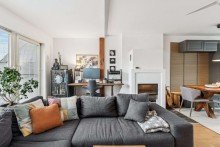 Wohnzimmer Dachgeschoss-Highlight mit 3 Zimmern, Kamin & gro�er Terrasse im Herzen von Steglitz