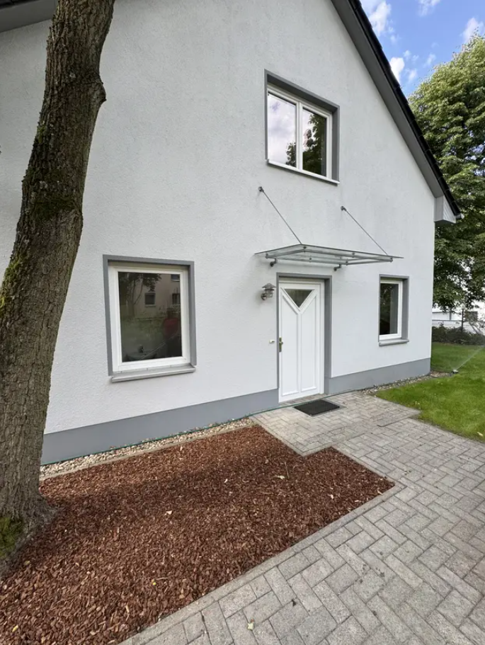 Eingang Einfamilienhaus Brieselang