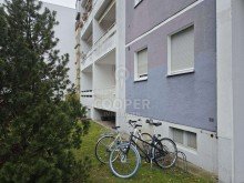 Blick vom Hof Frisch renovierte 2-Zimmer Erdgeschosswohnung mit Balkon