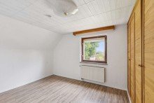 Zimmer Saniertes Einfamilienhaus mit Garage auf gro�em Grundst�ck in Haveln�he