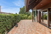 Terrasse Sch�nes Ein- bis Zweifamilienhaus von Weber mit Sauna, Garage und Vollkeller