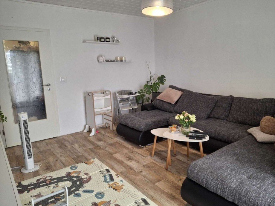 Wohnzimmer Etagenwohnung Wei�enfels