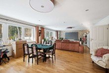Wohnzimmer Imposantes 1-2 Familienhaus mit Gewerbeeinheit und Doppelgarage auf gro�em Grundst�ck