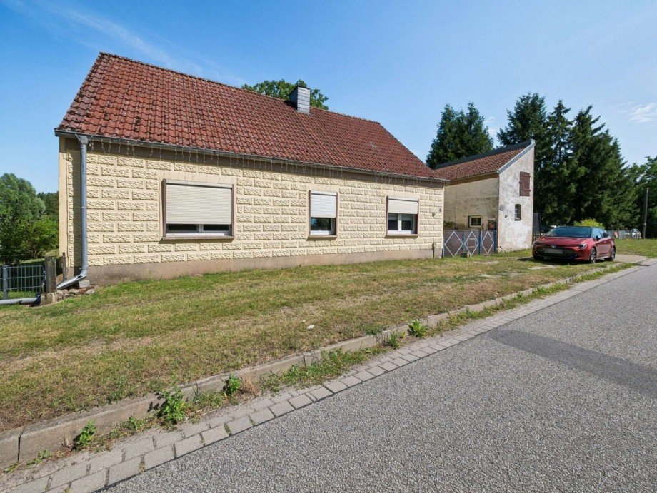 Stra�enansicht Einfamilienhaus Nauen