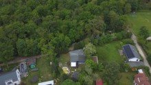 Drohnenbild Familienfreundlicher Bungalow mit Pool in idyllischer Lage