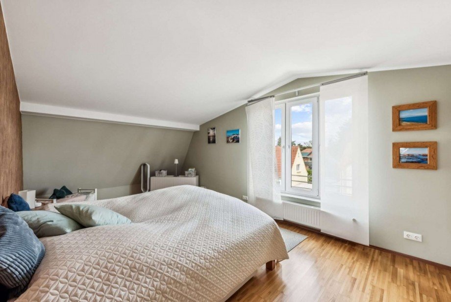 Schlafzimmer DG Zweifamilienhaus Berlin