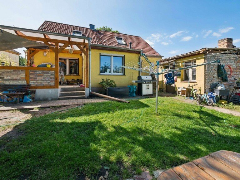 R�ckansicht Nauen Einfamilienhaus Gepflegtes Einfamilienhaus auf gro�em Grundst�ck