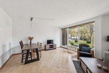 Wohnzimmer Attraktive 5,5-Zimmer-Maisonettewohnung mit Balkon in ruhiger Lage