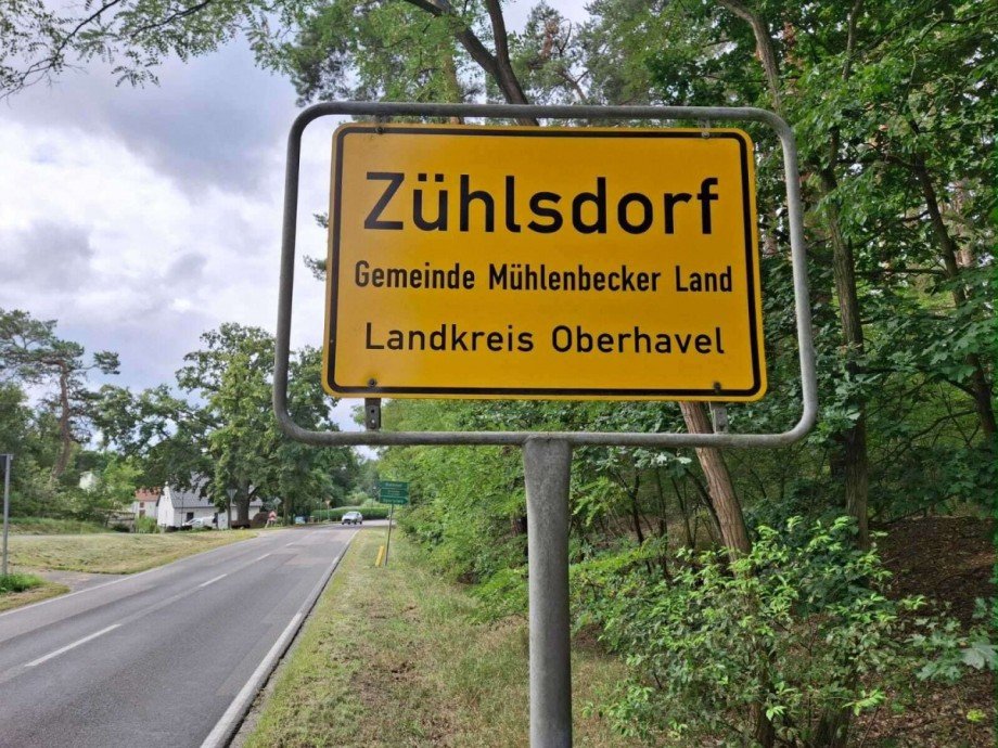 Ortsschild Wohngrundst�ck M�hlenbecker Land